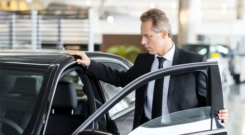 chauffeur service for city travel